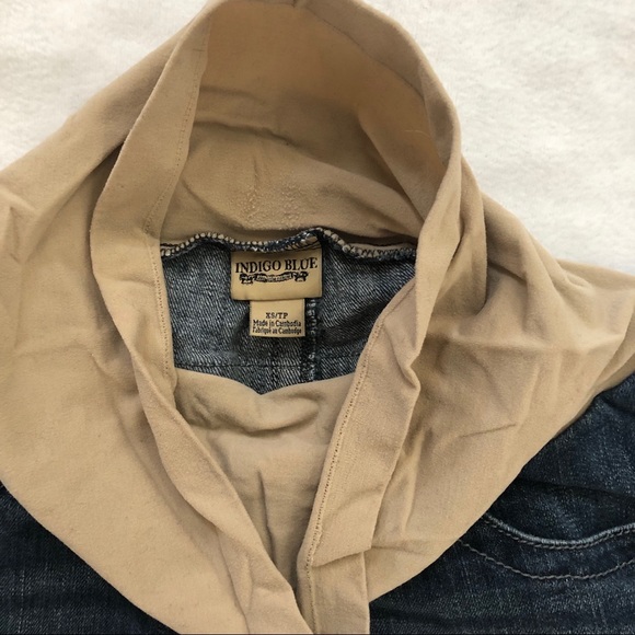 Demin maternity jeans, size xs (fits like a small) - Picture 2 of 2